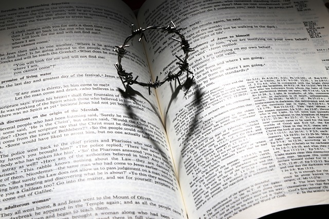 Versículos bíblicos de aliento en momentos difíciles: Una guía espiritual para encontrar consuelo y fuerza.